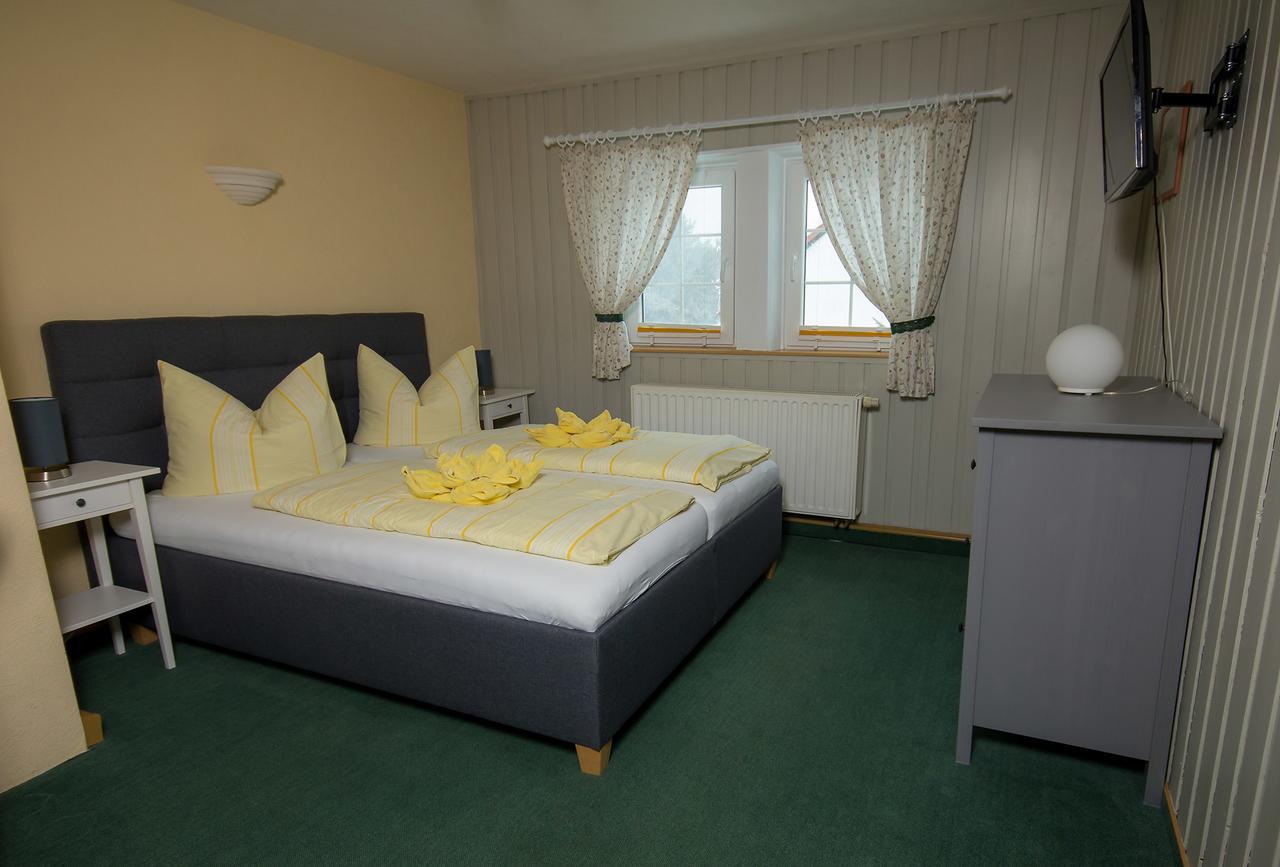 Pension Immergrün Kurort Jonsdorf Exterior foto